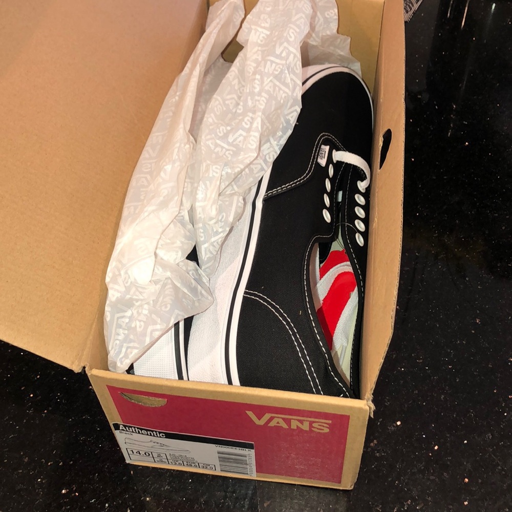 Men’s Authentic Black Vans Size 14